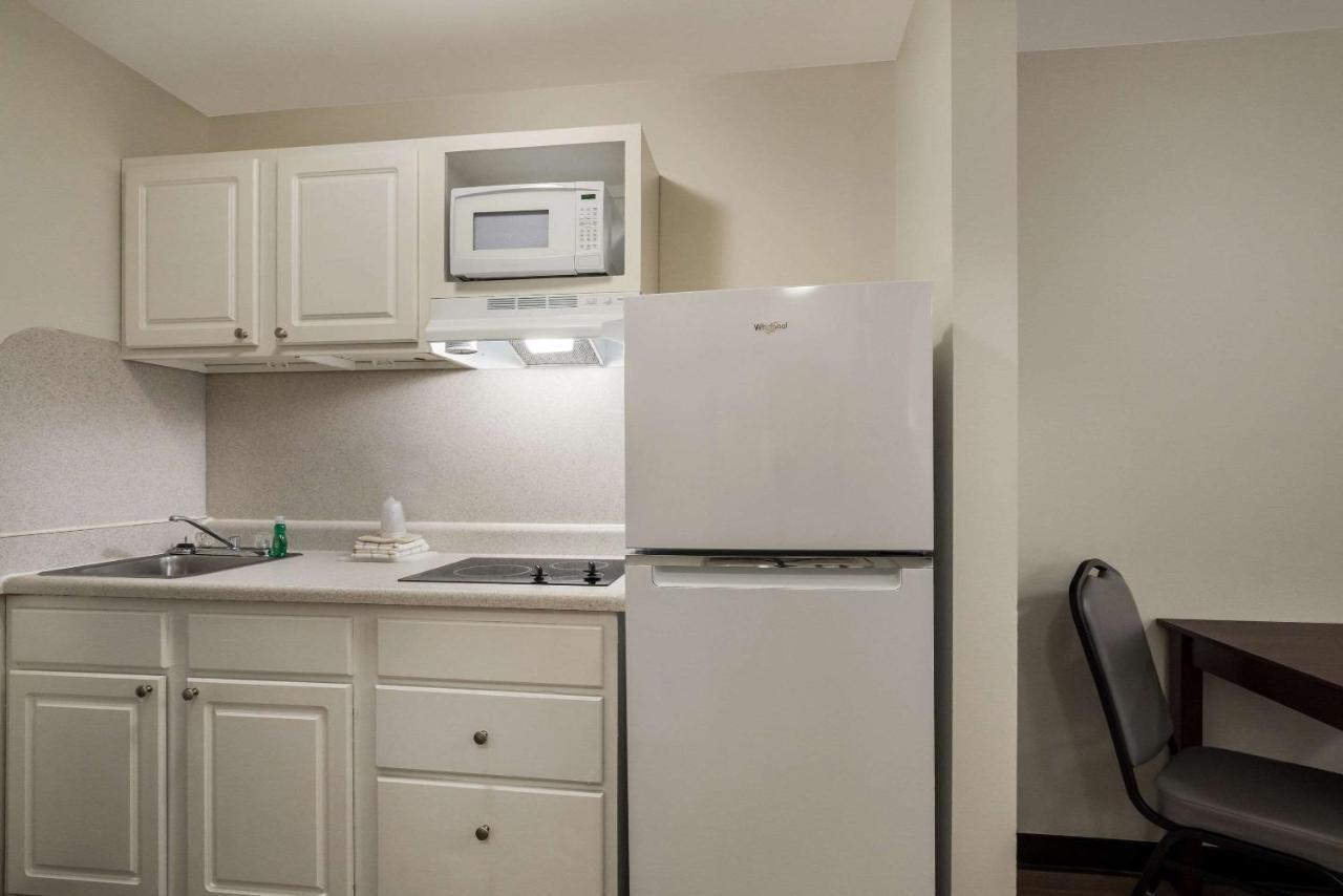 Suburban Studios Denver Central-Арвада Экстерьер фото